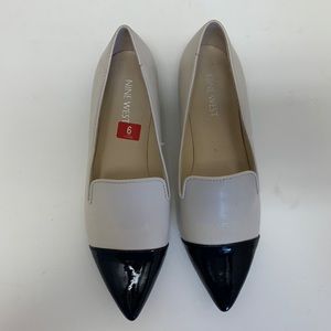 NWT Nine West Pointy Toe Flats Beige and Black